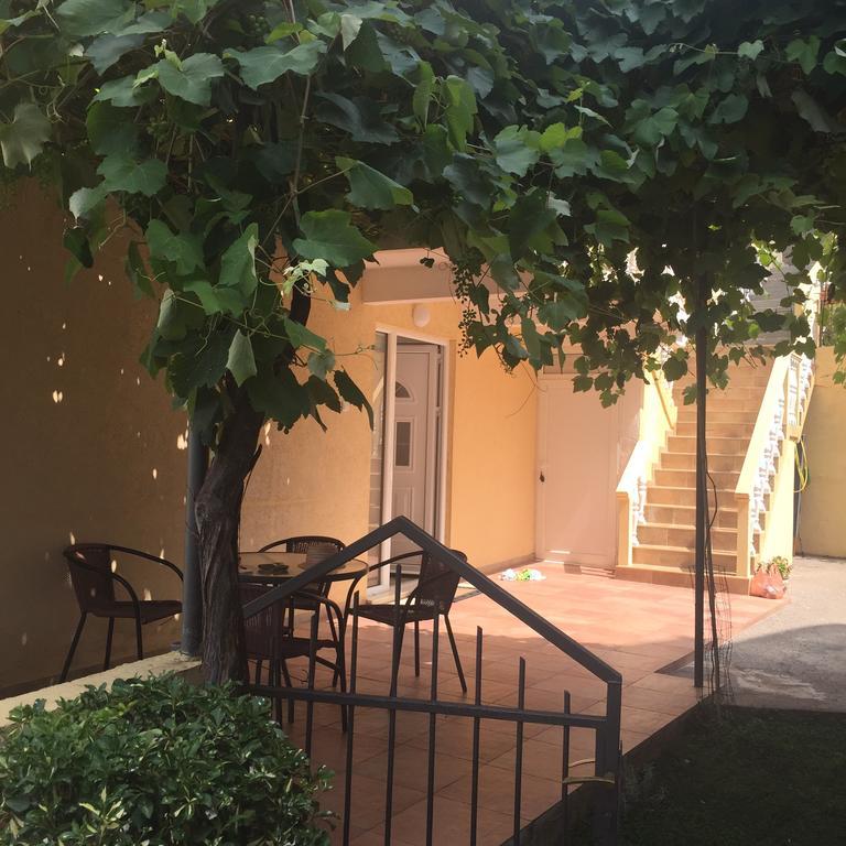 Apartments Vila Andja Sveti Stefan Zewnętrze zdjęcie
